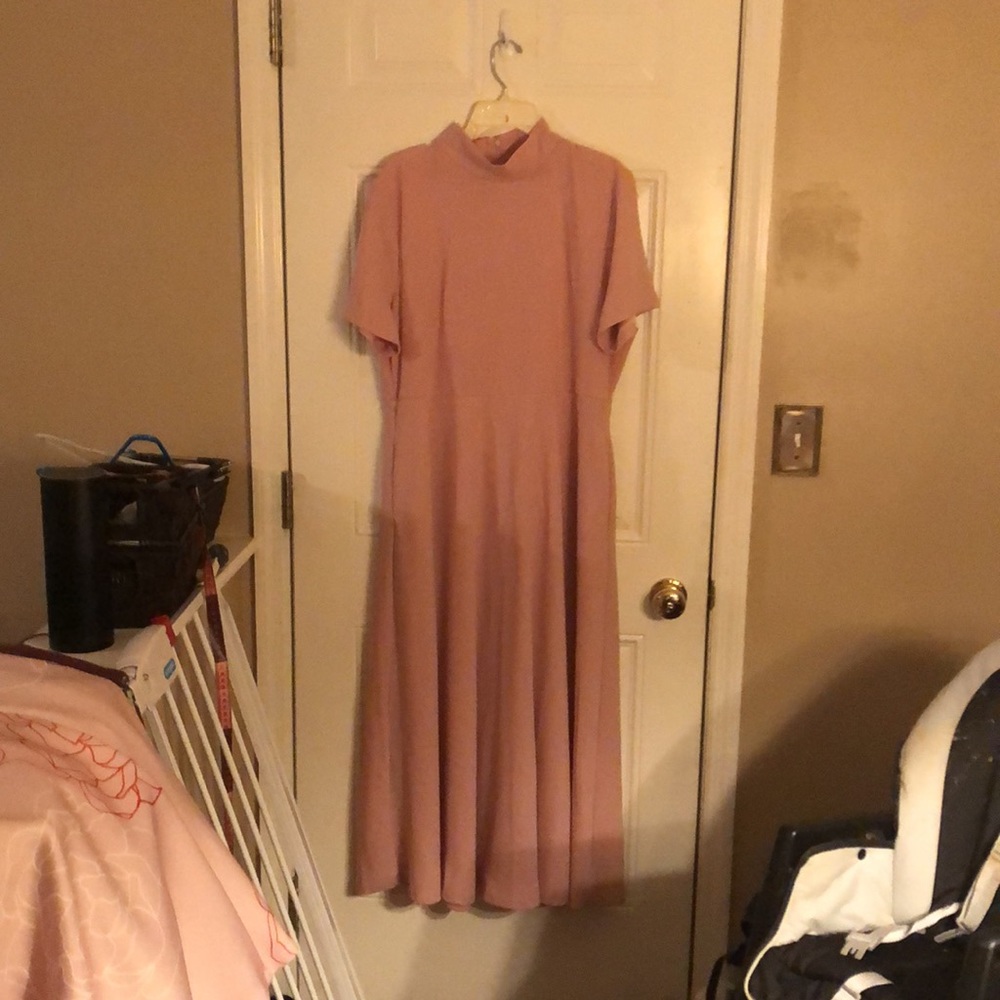 Elegant Pink Maxi Dress